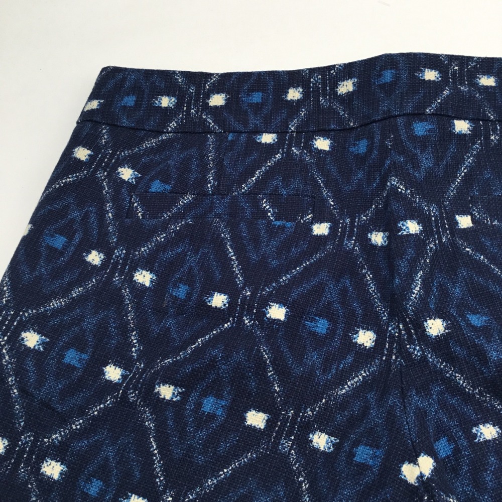 J.Crew Indigo Blue Ikat Diamond Print Shorts Side Zip Size 6 Geometric Woven - Picture 8 of 10